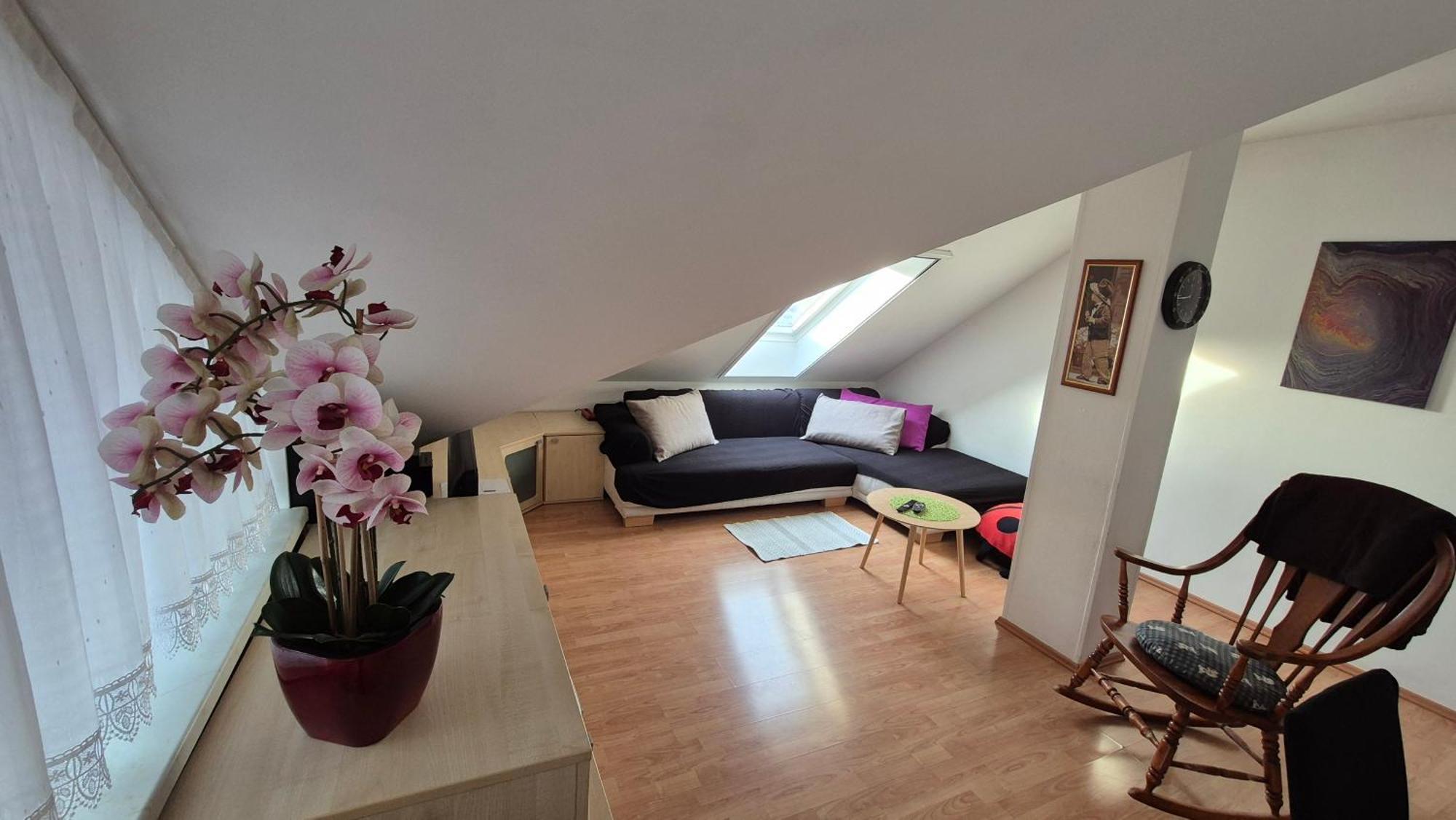 Oddih V Mirnem In Zelenem Okolju Apartment Skofljica Exterior photo